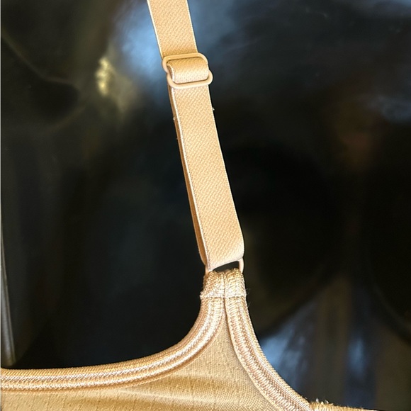 NWT Breezies Tan Underwire Seamless Bra- 36B - Picture 8 of 9